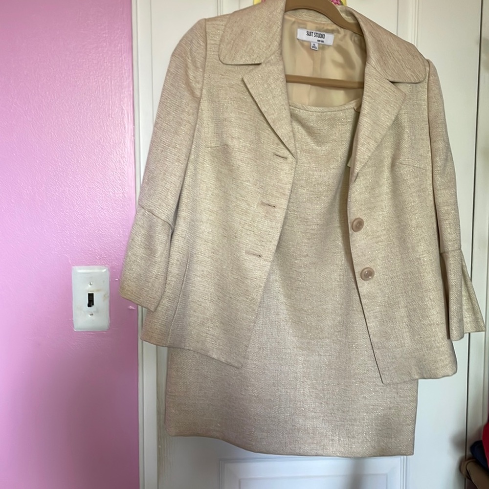 Women’s Suit Blazer & Skirt
